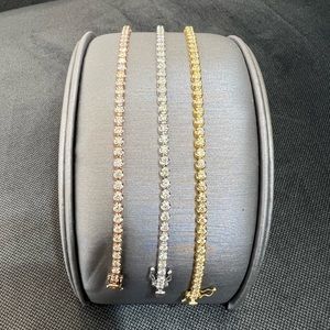 Diamond tennis bracelet